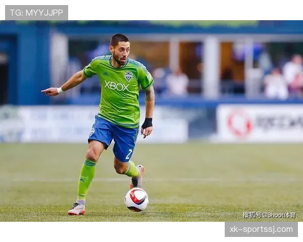 奥斯汀·里夫斯无球跑动提升进攻效率，拉开与替补差距明显